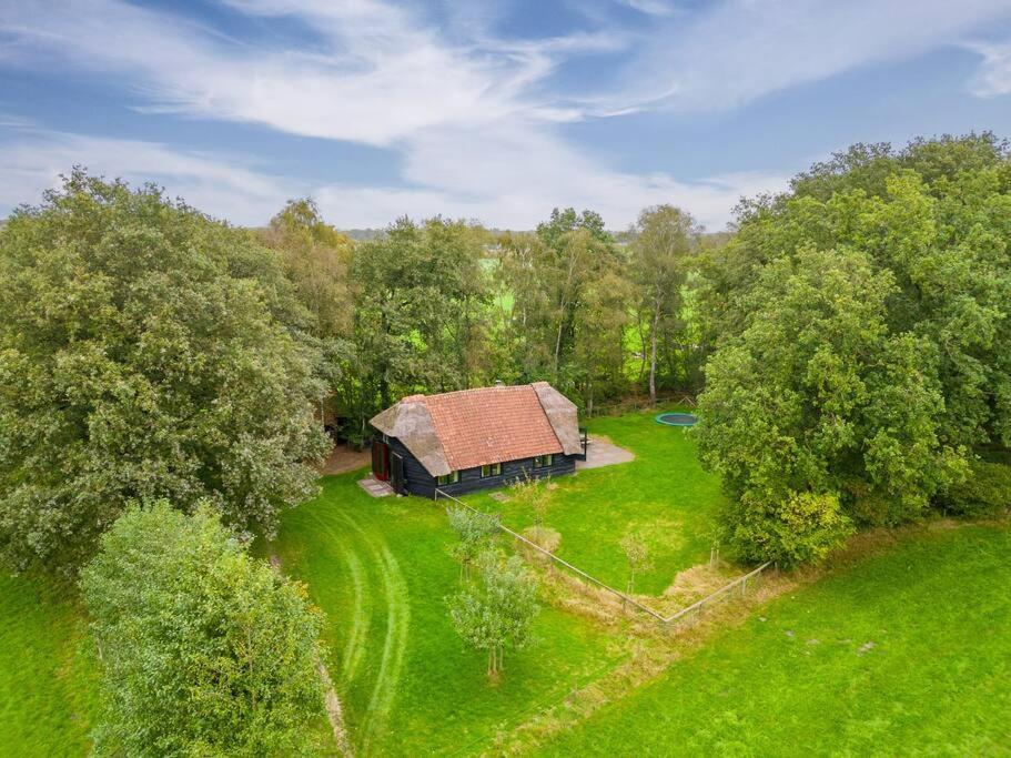 Prachtig Vrijstaand Familiehuis Op Groot Perceel Scherpenzeel  Экстерьер фото